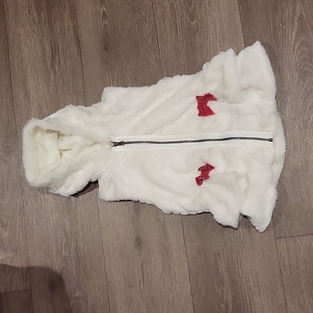 J14 Little Lass 5t Little Vest